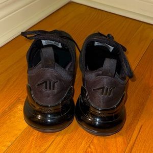 Nike Air Max 270